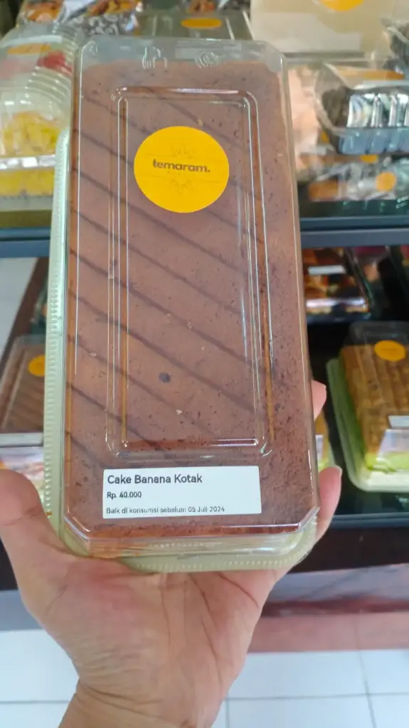 Banana Cake Kotak